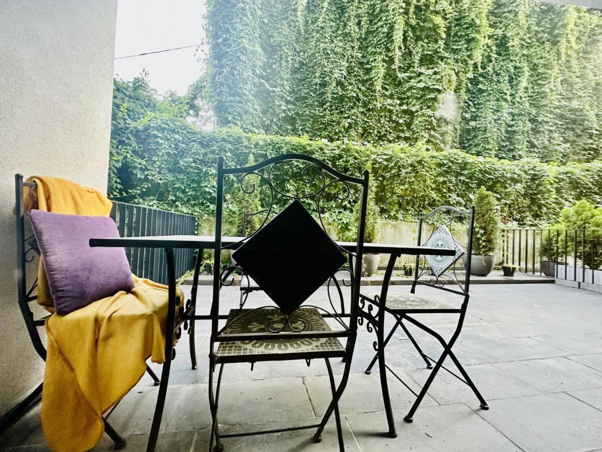 Palfi Apartment With Garden & Parking Cluj-Napoca Exteriör bild